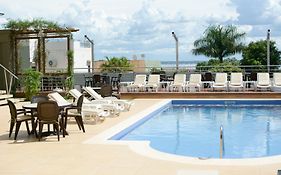 De la Trinidad Hotel